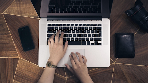 Hvorfor En Beskadiget MacBook Pro Skærm Ikke Behøver At Være Et Problem